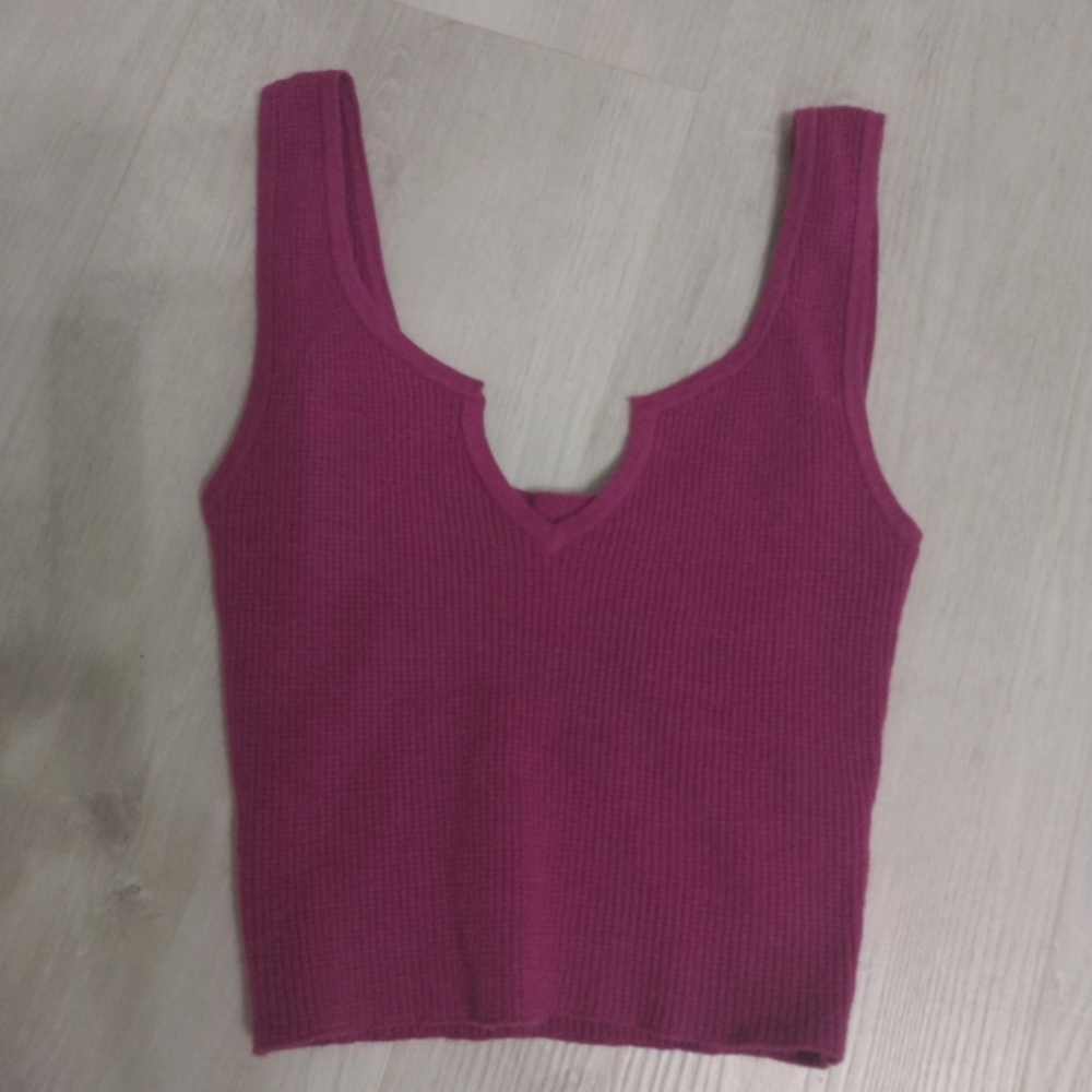L.A. Hearts knit cropped fuschia tank